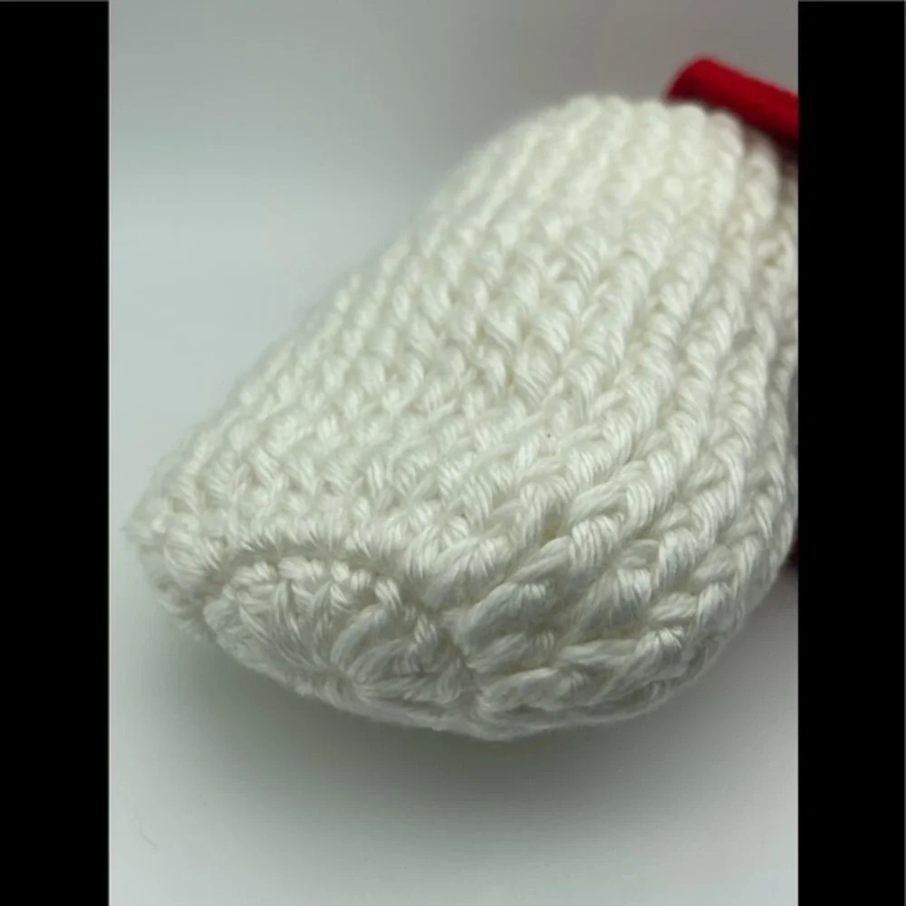 Vintage-style Cottagecore Crochet Mushroom Purse - Picture 7 of 8